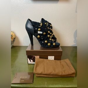 Authentic GUCCI Babouska Heels
